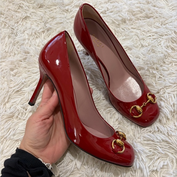 Gucci shoes red-burgundy Patent Leather Horsebit Heels Pumps - Size 38 US 7.5